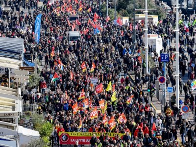 /2023/02/01/francia-jornadas-de-protestas-contra-reforma-de-pensiones-de-macron