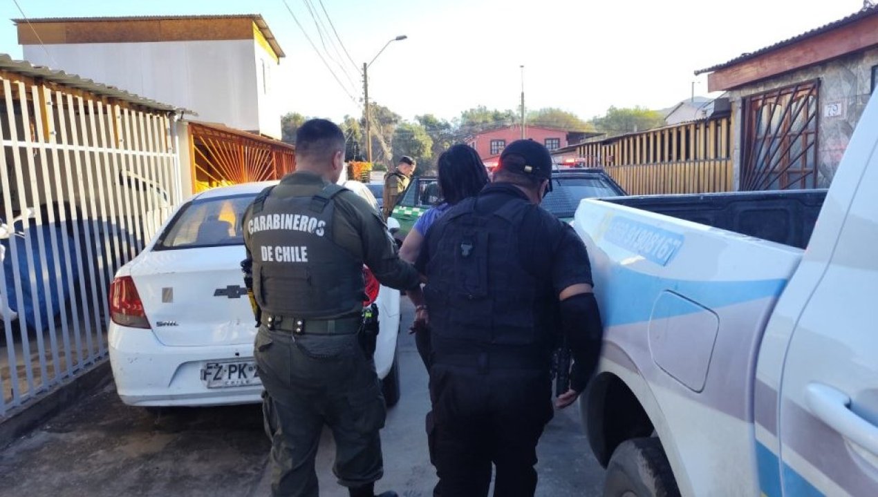 /carabineros-detuvo-dos-personas-por-receptacion-de-motocicleta-robada-y
