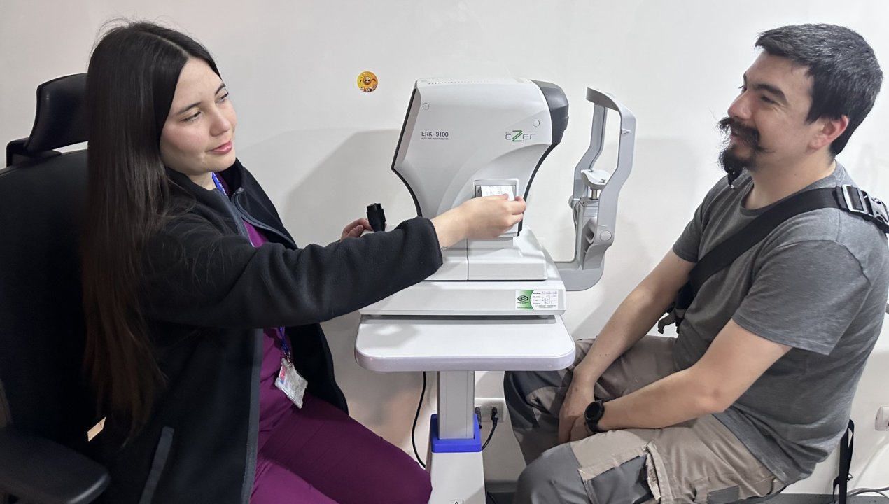 /movil-oftalmologico-atiende-a-1-400-pacientes-en-molina