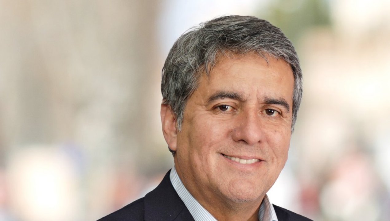 /alejandro-santana-se-consolida-como-ganador-en-los-lagos-con-el-97-56-de