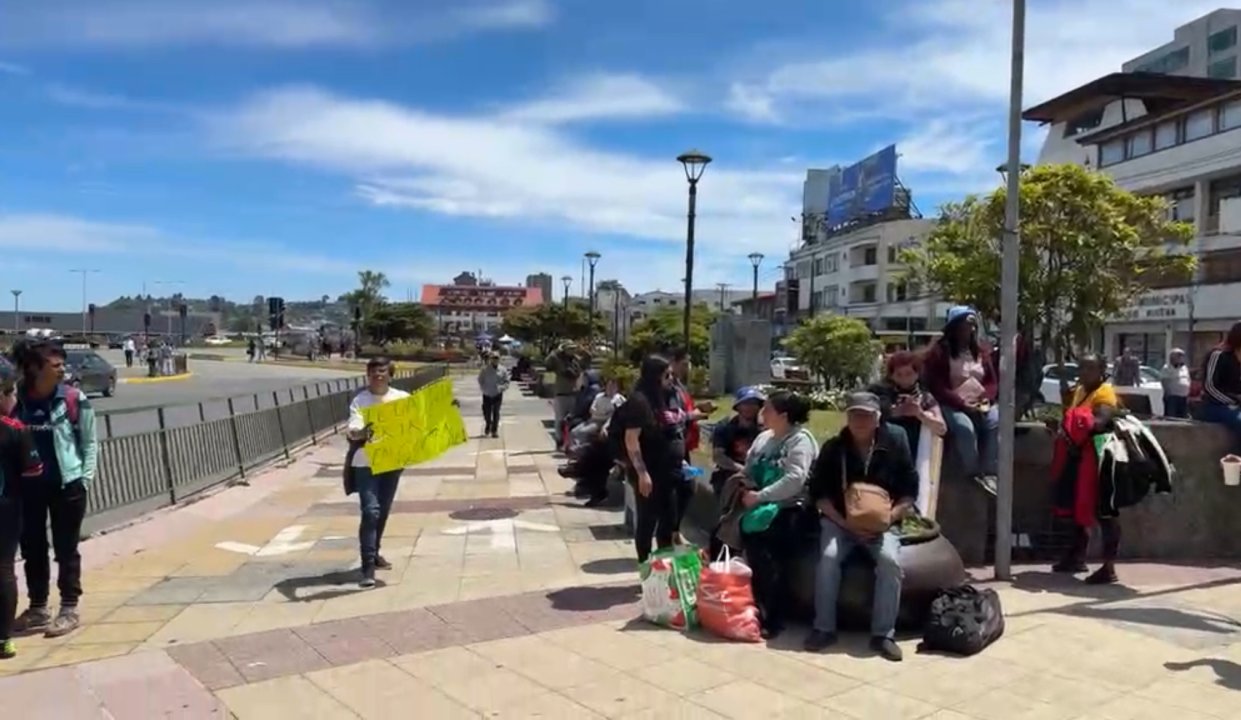 /desalojo-de-comerciantes-ambulantes-genera-tension-en-puerto-montt-mas-de