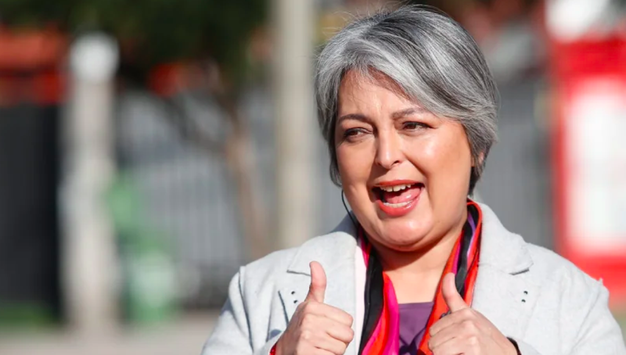 /jeannette-jara-llega-a-puerto-montt-en-el-marco-de-su-gira-presidencial-se