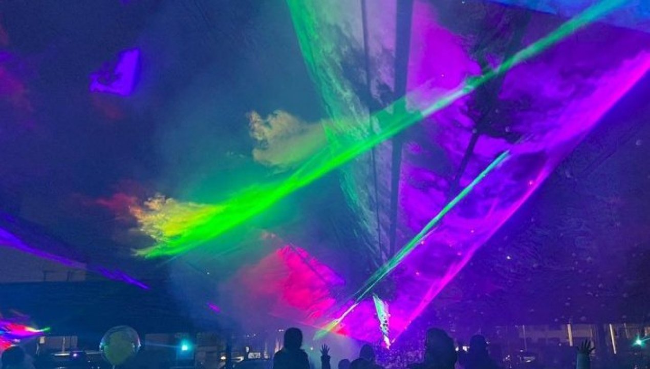 /miles-de-personas-disfrutaron-del-espectaculo-iluminarte-en-el-parque