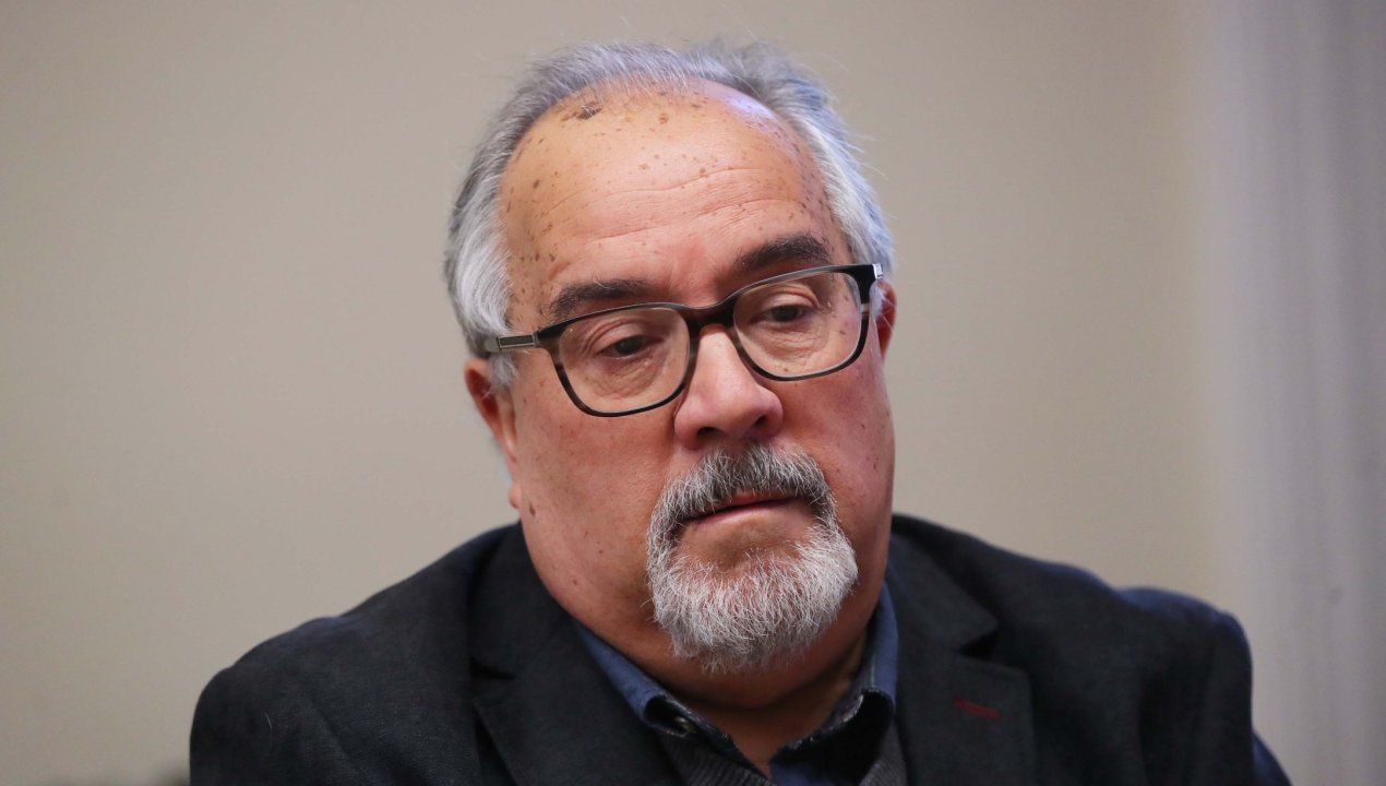 /ramon-diaz-eterovic-obtiene-el-premio-nacional-de-literatura-2025