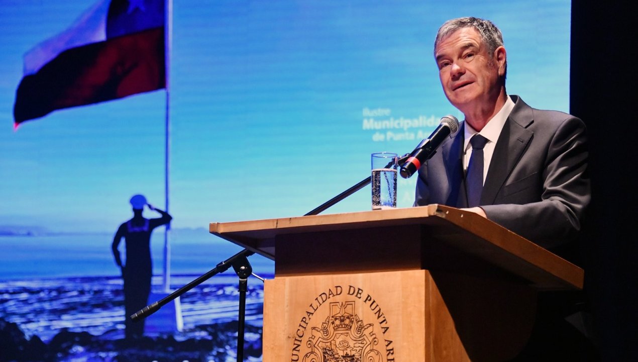 /municipio-reafirma-su-compromiso-con-el-continente-blanco-en-el-dia