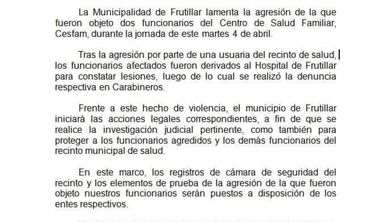 /con-combos-y-patadas-mujer-es-detenida-en-cesfam-de-frutillar-por-agredir-a-guardia