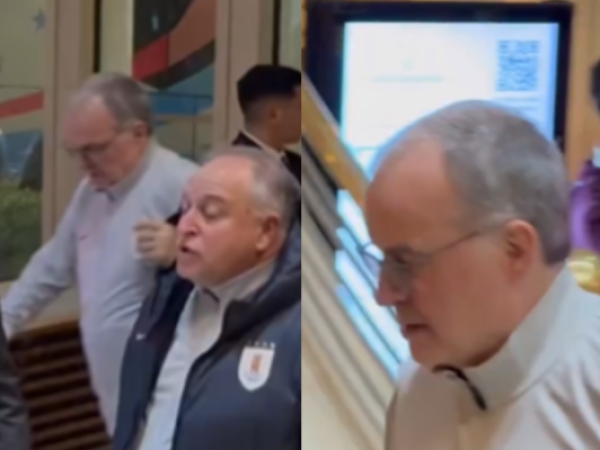 Marcelo Bielsa regresó a Chile con Uruguay y así respondió al recibimiento en Santiago