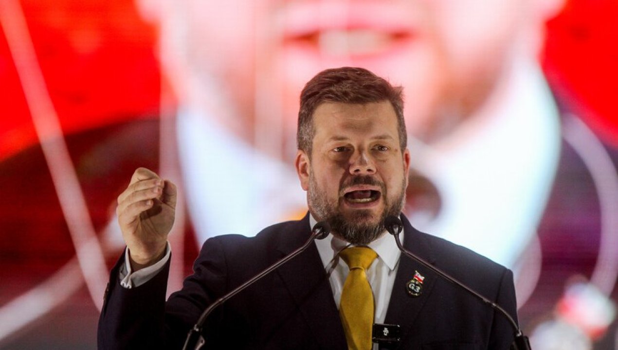 /actualidad/politica/elecciones/proyeccion-simbolica-en-la-moneda-anticipa-triunfo-de-johannes-kaiser