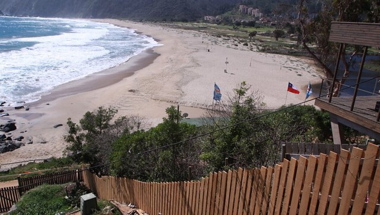 /regionales/region-de-valparaiso/cuatro-personas-mueren-en-tragedia-ocurrida-en-playa-de-algarrobo