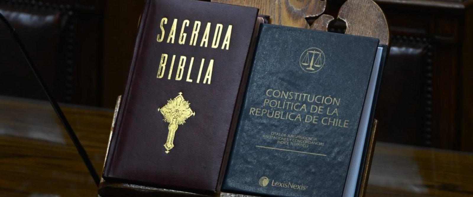 Ingresan proyecto en el Congreso para instaurar Día Nacional de La Oración y la Biblia