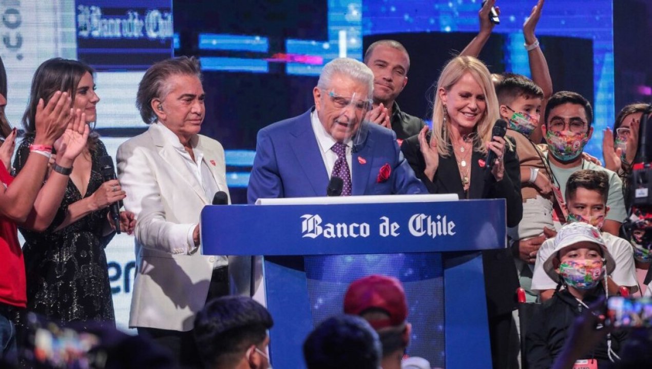 /magazine/vinculan-ausencia-de-cecilia-bolocco-en-teleton-2025-a-quiebre-con-don